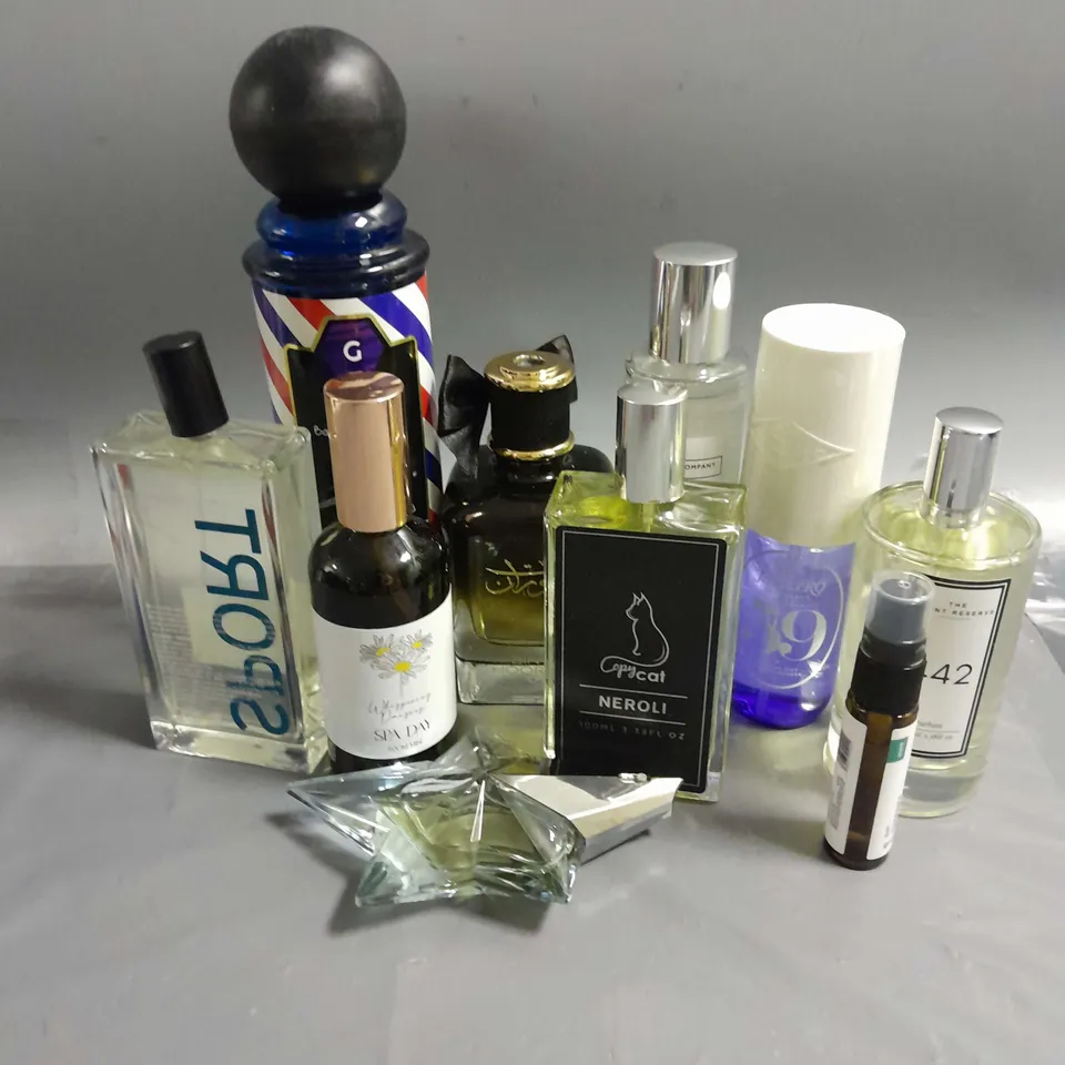 BOX OF APPROXIMATELY 10 ASSORTED FRAGRANCES TO INCLUDE - MUGLER ANGEL - SOL DE JANEIRO SPRAY - THE SCENT RESERVE PARFUM - ETC