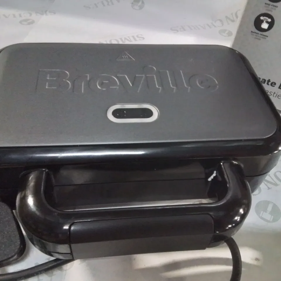 BOXED BREVILLE ULTIMATE DEEP FILL TOASTIE MAKER 