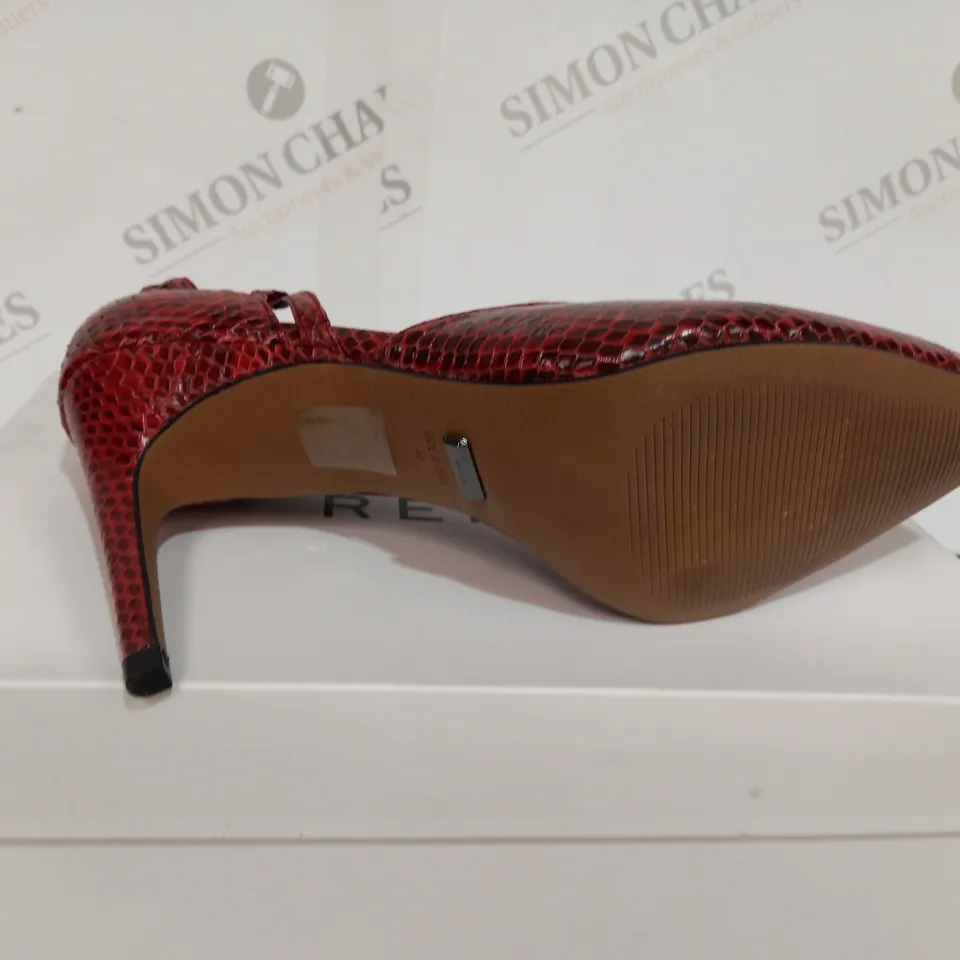 BOXED REISS GENIVEVE BURNT ORANGE HEELS - SIZE 7