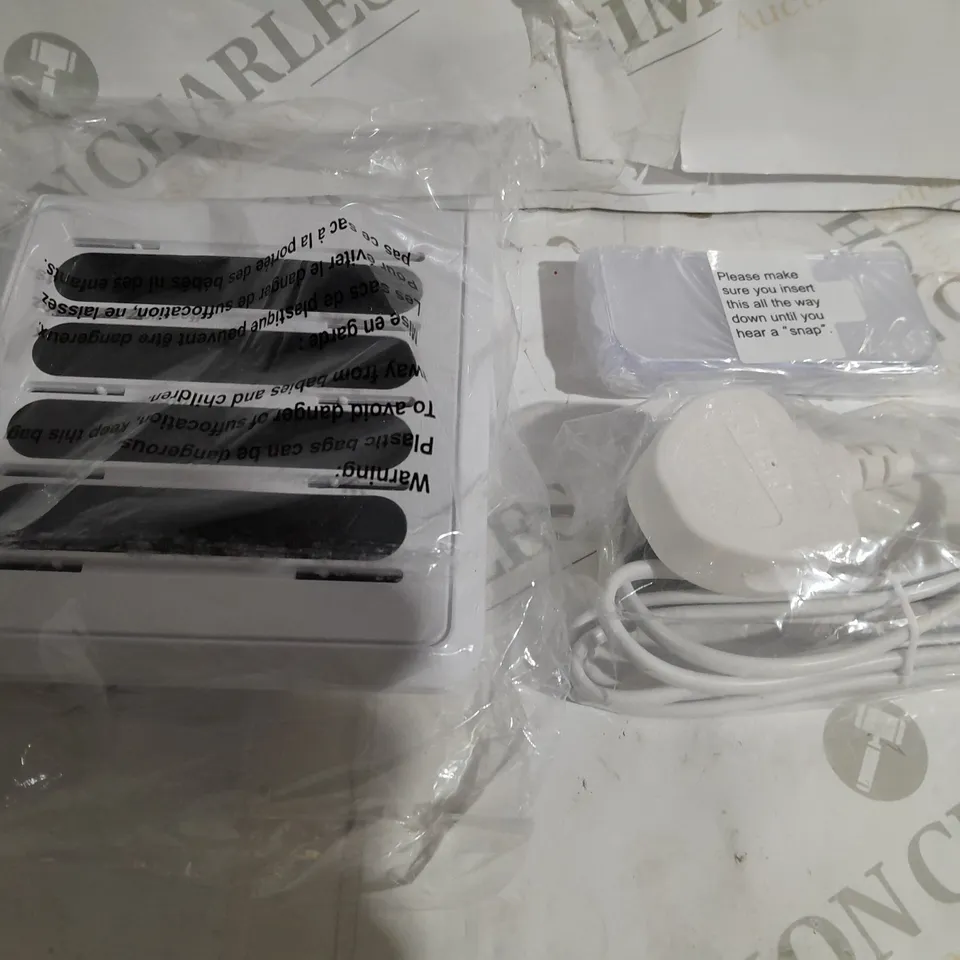 BELL & HOWELL MULTI-DEVICE USB POWER STATION