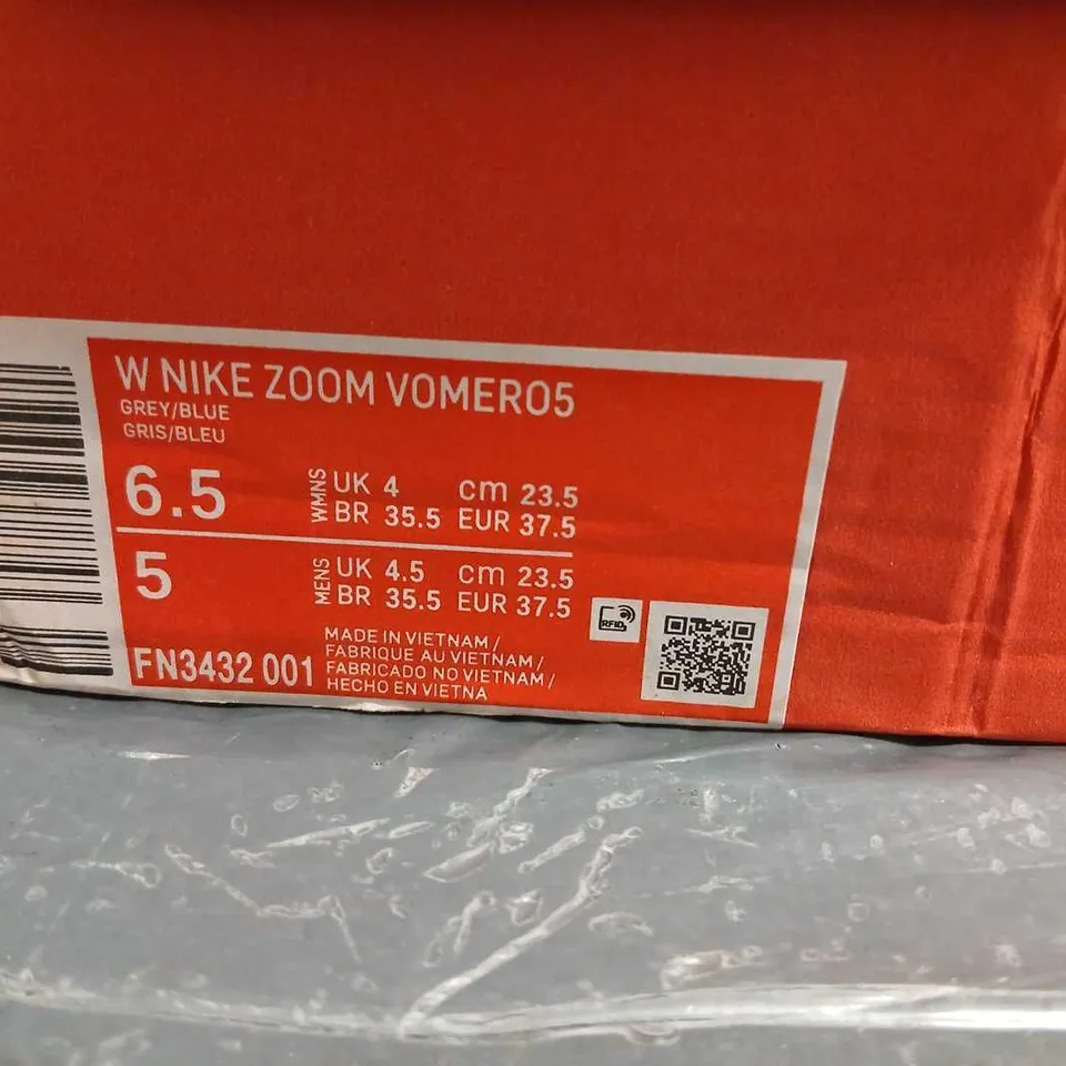 NIKE ZOOM VOMERO 5 WOMEN’S RUNNING SHOES – UK4 (US 6.5, EU 37.5)