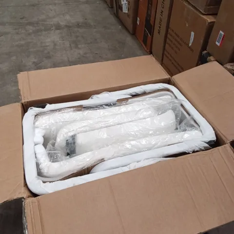 BOXED DINING CHAIRS - WHITE (1 BOX)