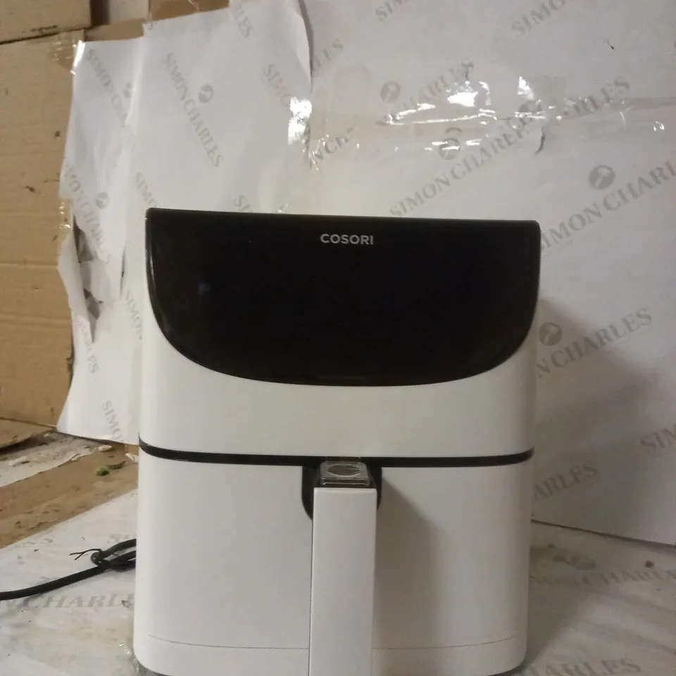 COSORI AIR FRYER 1700W MAX XXL 5.5L DIGITAL TOUCHSCREEN - WHITE