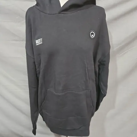 QUIET RACING CLUB PRINTED HOODIE IN BLACK SIZE XL