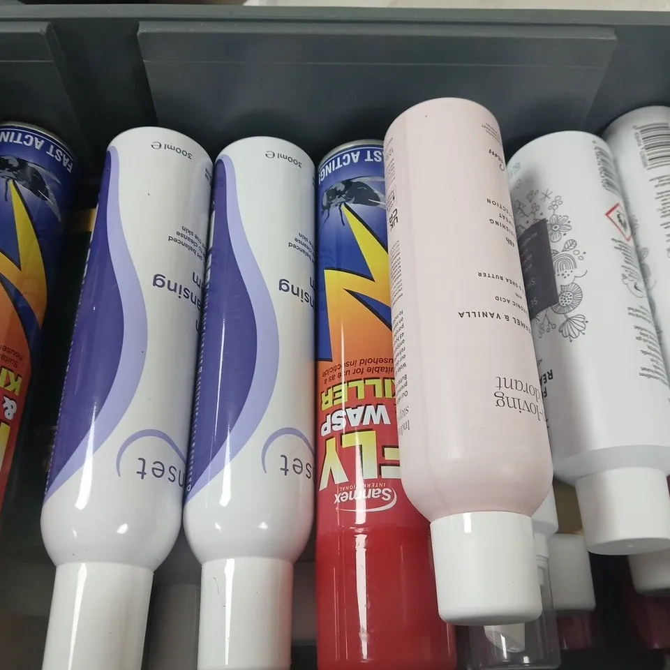 APPROXIMATELY 15 ASSORTED AEROSOLS TO INCLUDE SENSET SKIN CLEANSING FOAM, DENVER HAMILTON, FOUR REASONS DRY SHAMPOO, ETC