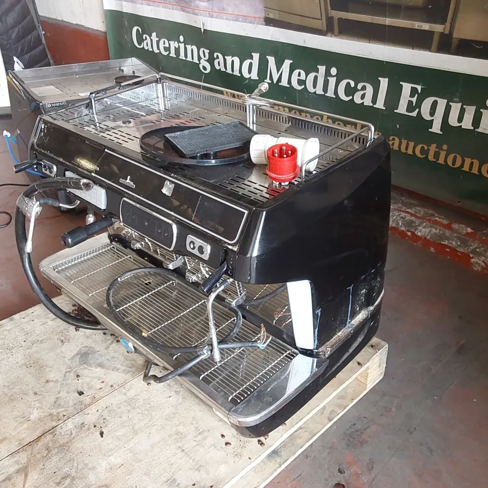 CARIMALI COMMERCIAL 2 GROUP ESPRESSO MACHINE 