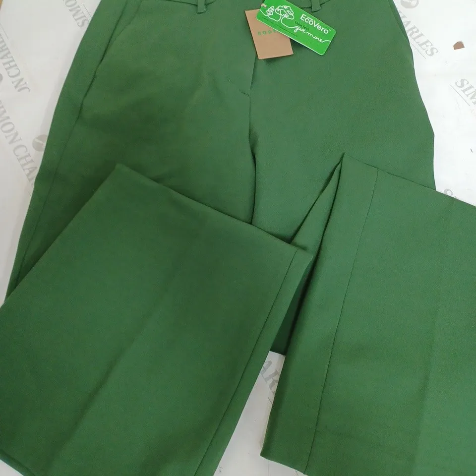BODEN GREEN WIDE FIT TROUSERS - UK 14L