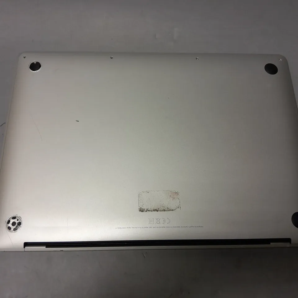 APPLE MACBOOK PRO - A2159