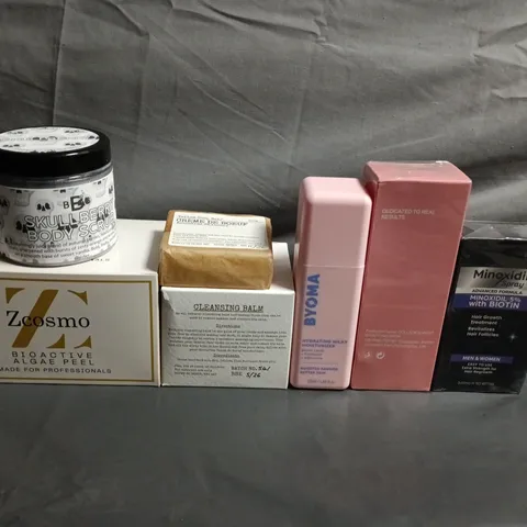 APPROXIMATELY 15 ASSORTED HEALTH & BEAUTY PRODUCTS TO INCLUDE BODY SCRUB, BYOMA AND SOAPS