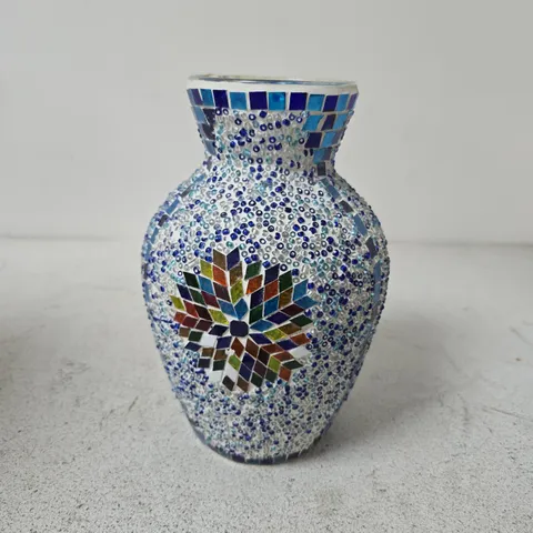 MOSAIC GLASS VASE – BLUE TESSELLATED PATTERN WITH MULTICOLOUR STAR MOTIF
