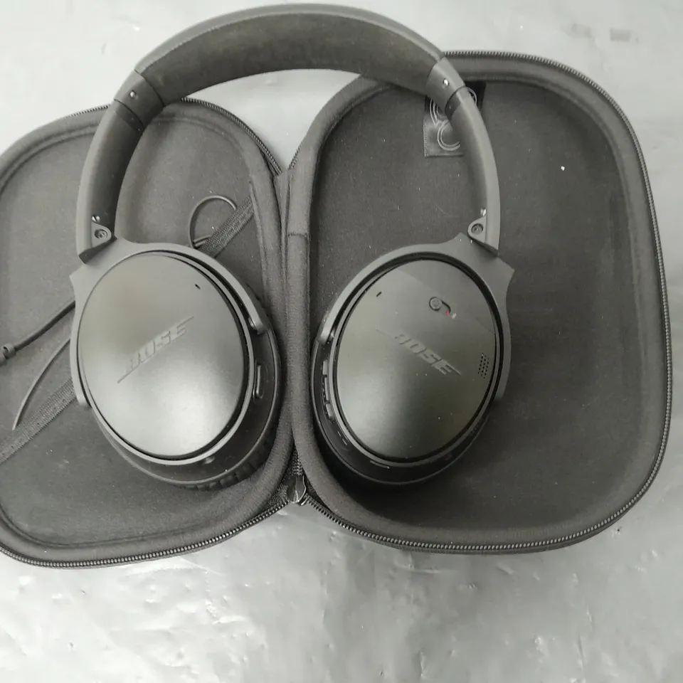 BOSE WIRELESS HEADPHONES 