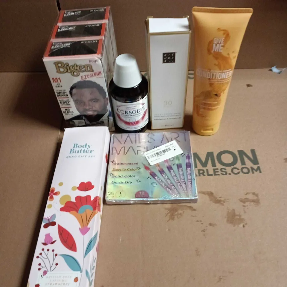 APPROXIMATEY 20 ASSORTED HEALTH AND BEAUTY PRODUCTS TO INCLUDE - BIGEN HAIR COLOUR - GIVE ME CONDITIONER AND RITUALS ULTRA SHINE MASK