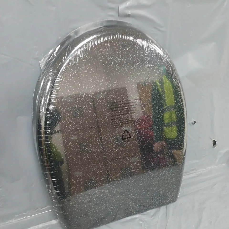 BOXED HOME BLACK GLITTER TOILET SEAT 