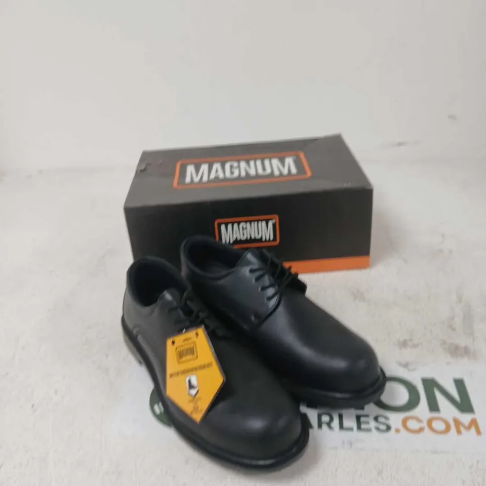 UK 7 MAGNUM DUTY LITE CT BLACK SAFETY SHOES 