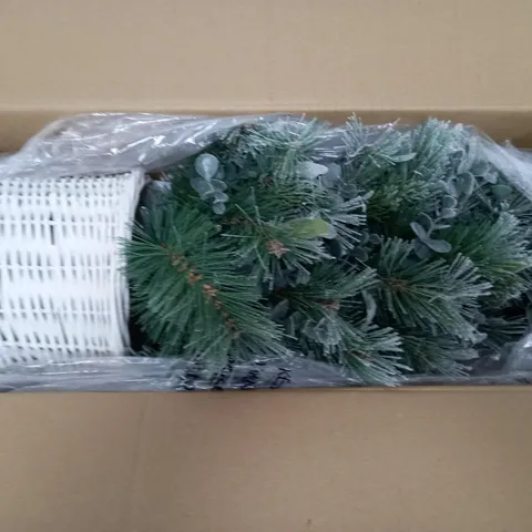 K BY KELLY HOPPEN COTSWOLDS CHOICE OF PRE-LIT GREENERY CHRISTMAS DECORATION