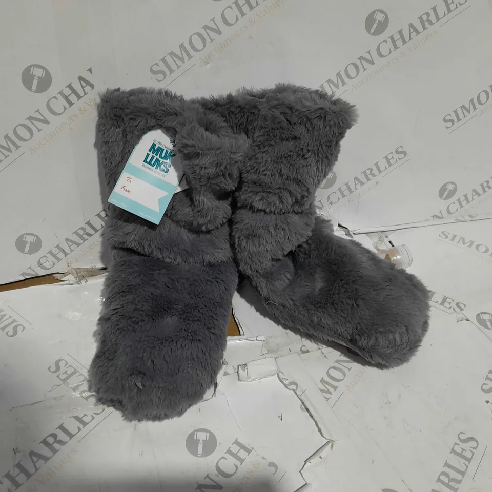 MUK LUKS SLIPPERS GREY SIZE S 