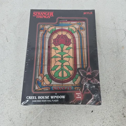 BOXED AND SEALED STRANGER THINGS CREEL HOUSE WINDOW EMBOSSED RESIN WALL PLAQUE