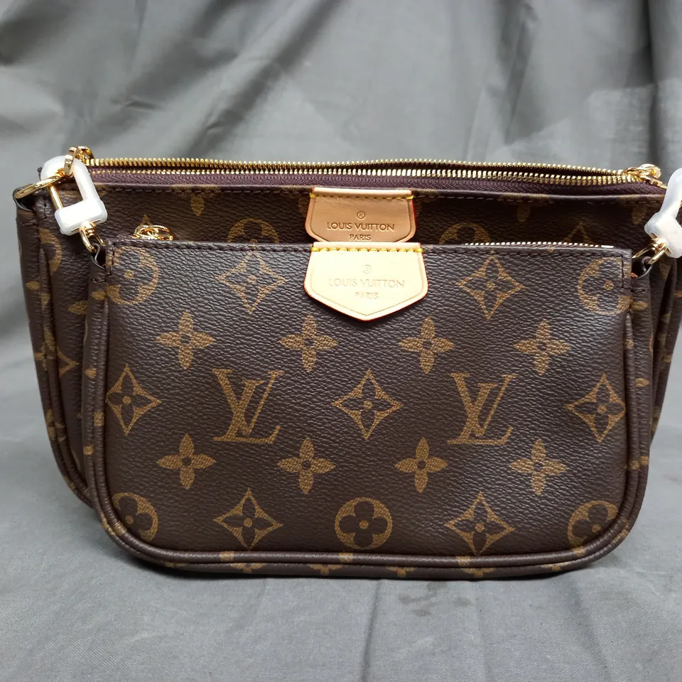 SET OF 3 LOUIS VUITTON BAGS & PURSES IN BROWN 