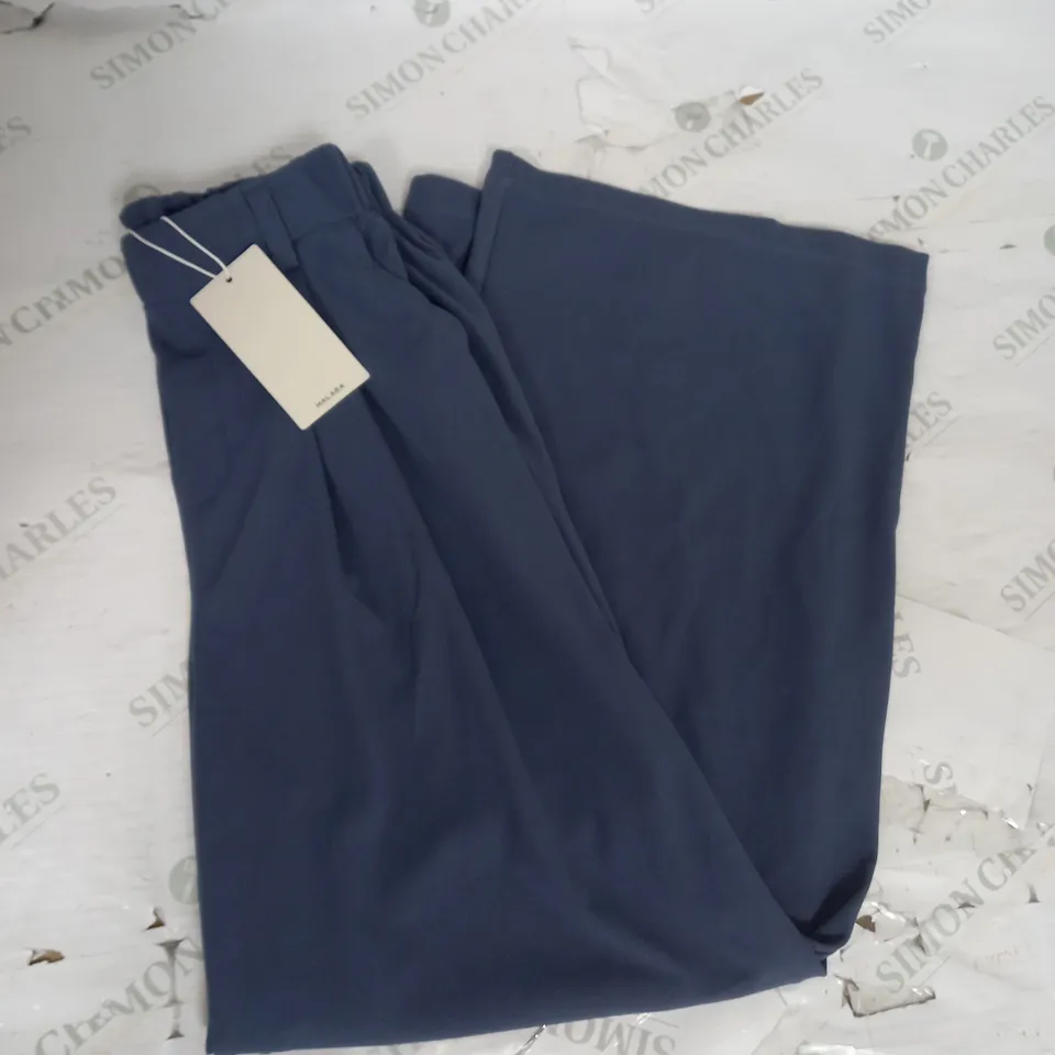 HALARA WIDE LEG TROUSERS IN GREY/BLUE SIZE S