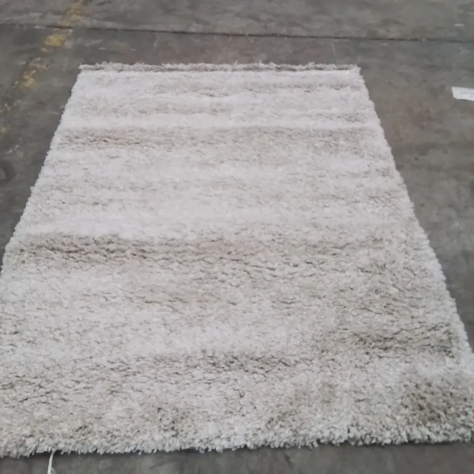 QUALITY DESIGNER AREA RUG - APPROXIMATELY 180X120CM