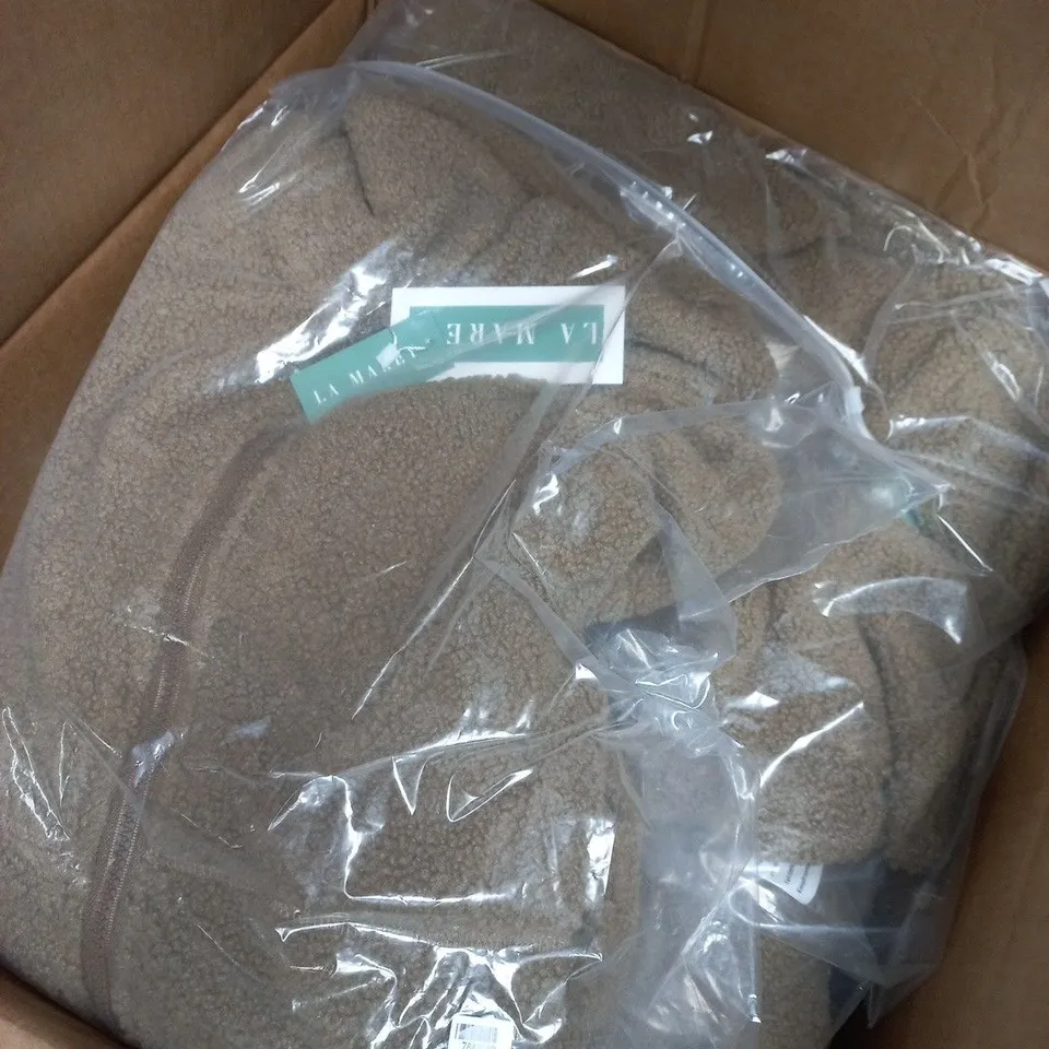 APPROXIMATELY 15 LA MAREY LADIES PLUSH JACKETS IN DARK BEIGE - MEDIUM