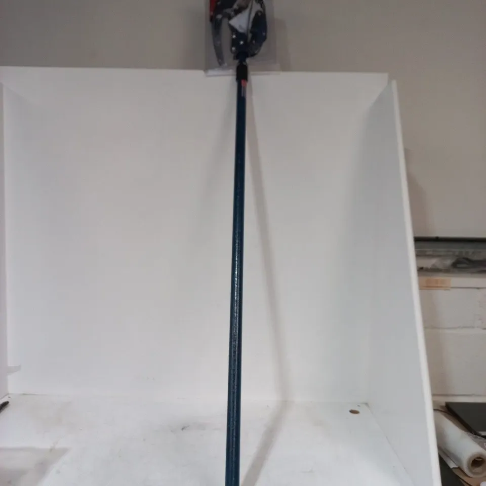 SPEAR & JACKSON RAZORSHARP LIGHTWEIGHT TELESCOPIC TREE PRUNER