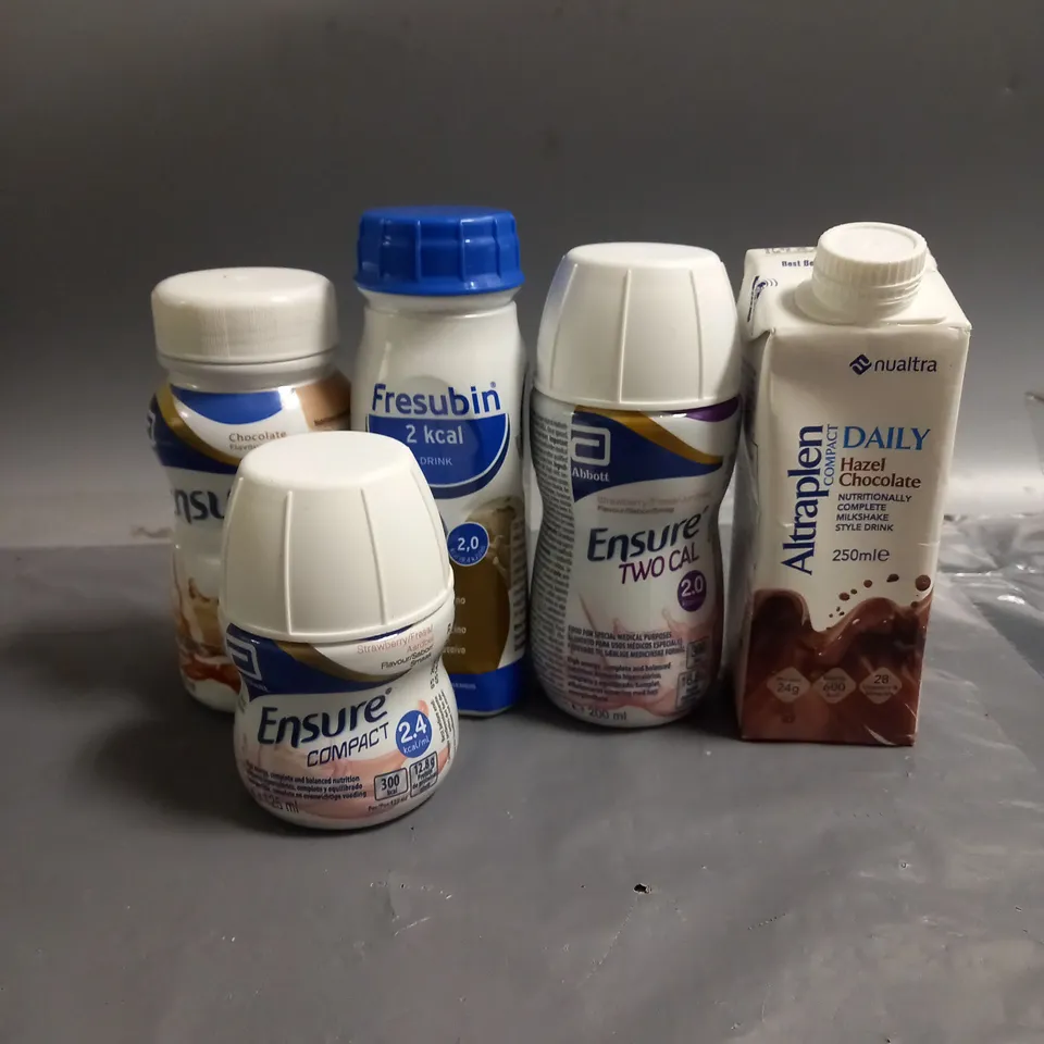 APPROXIMATELY 26 ASSORTED NUTRITION DRINKS TO INCLUDE - ENSURE PLUS CHOCOLATE - ENSURE COMPACT STRAWBERRY - FRESUBIN VANILLA - ETC