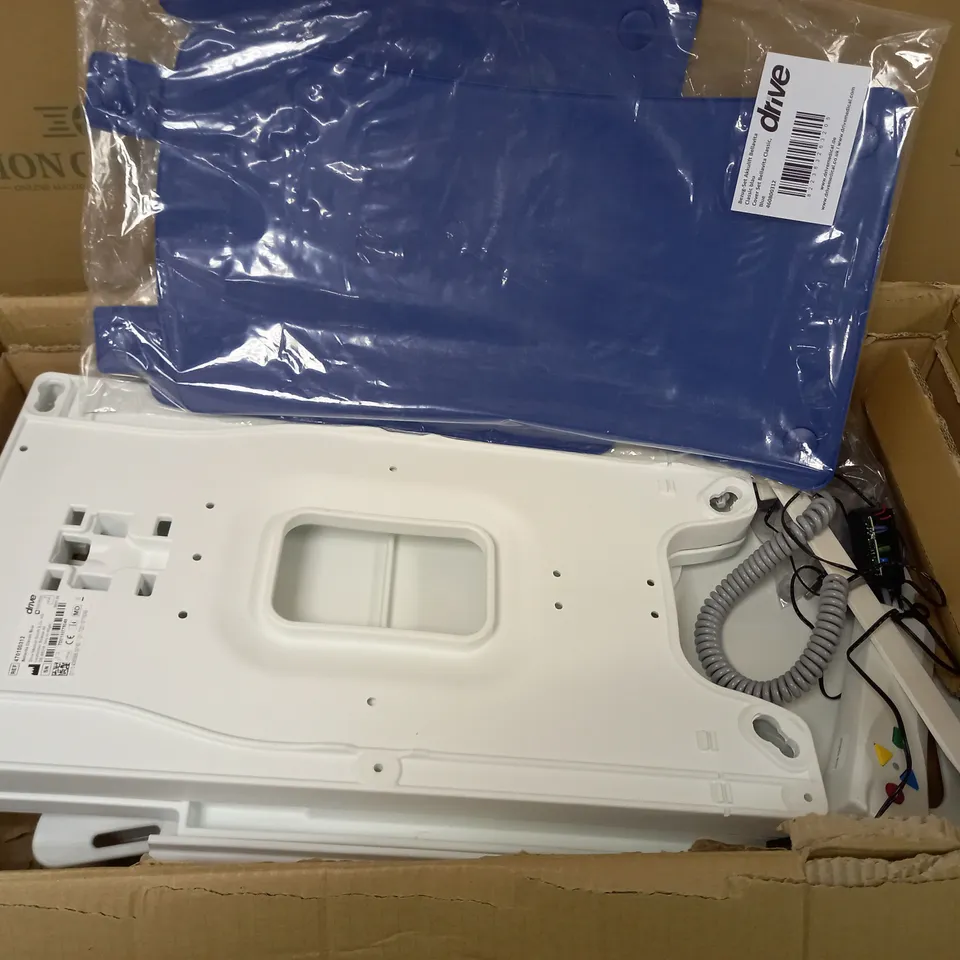 DRIVE MEDICAL BATHLIFT	
