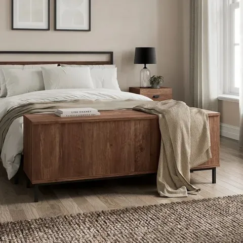 BOXED FULTON BLANKET BOX