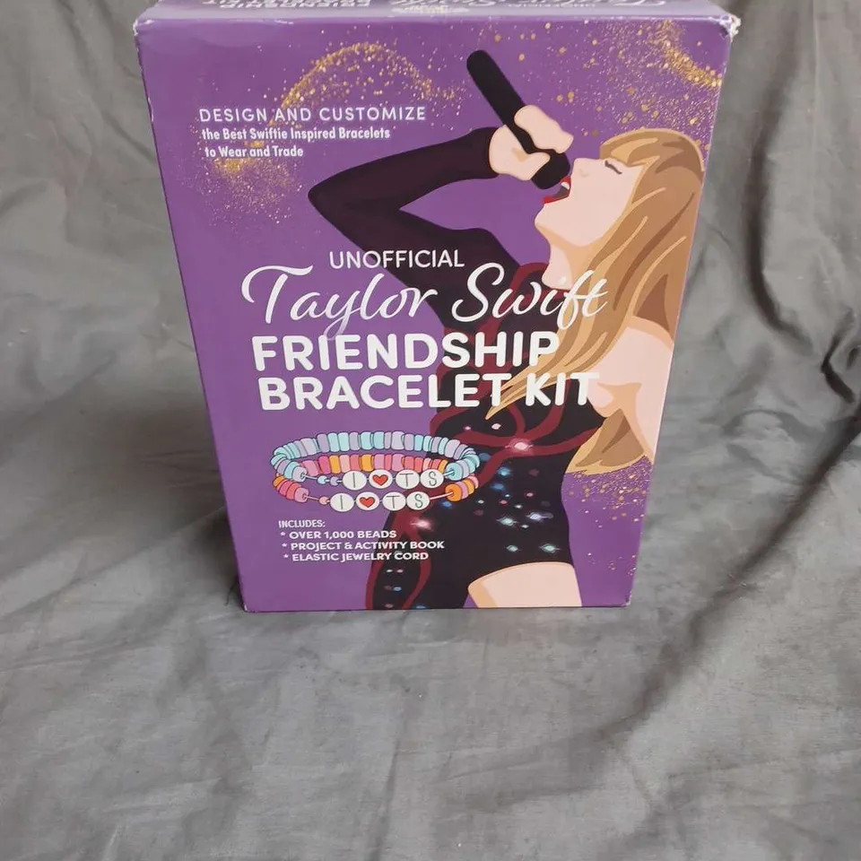 TAYLOR SWIFT FRIENDSHIP BRACELET KIT