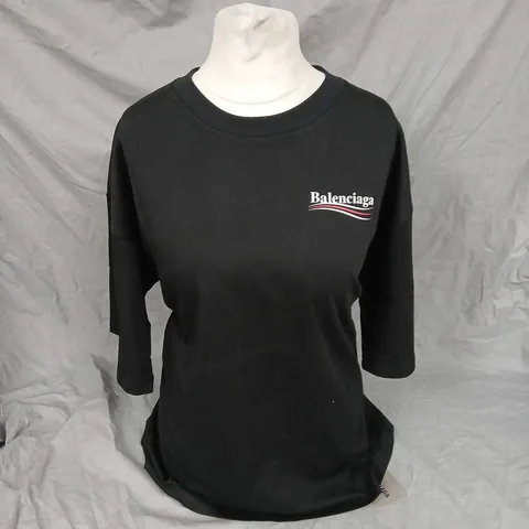 BALENCIAGA BLACK LOGO T-SHIRT –SIZE M, BRAND TAG ATTACHED