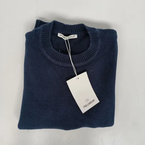 PULL & BEAR LONG SLEEVE JUMPER IN NAVY SIZE MEDIUM