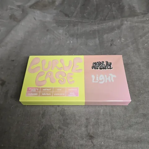 SEALED MADE BY MITCHELL CURVE CASE CREAM BLUSHER/BRONZER IN LIGHT