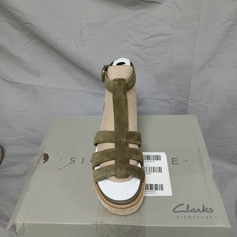 CLARKS SIGNATURE OLIVE GREEN WEDGE SANDALS – WOMEN'S UK SIZE 7