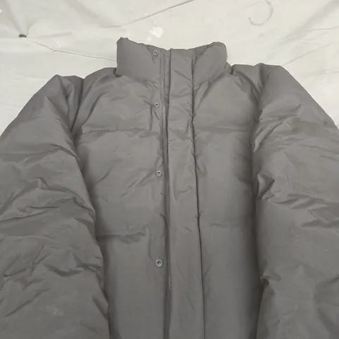 UNIQLO LIGHTWEIGHT WINDPROOF JACKET – MEN'S, BLACK, SIZE L (VERIFY MODEL)