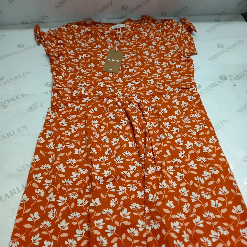 BRAKEBURN FLOATING FLORAL SLEEVE DRESS SIZE 14