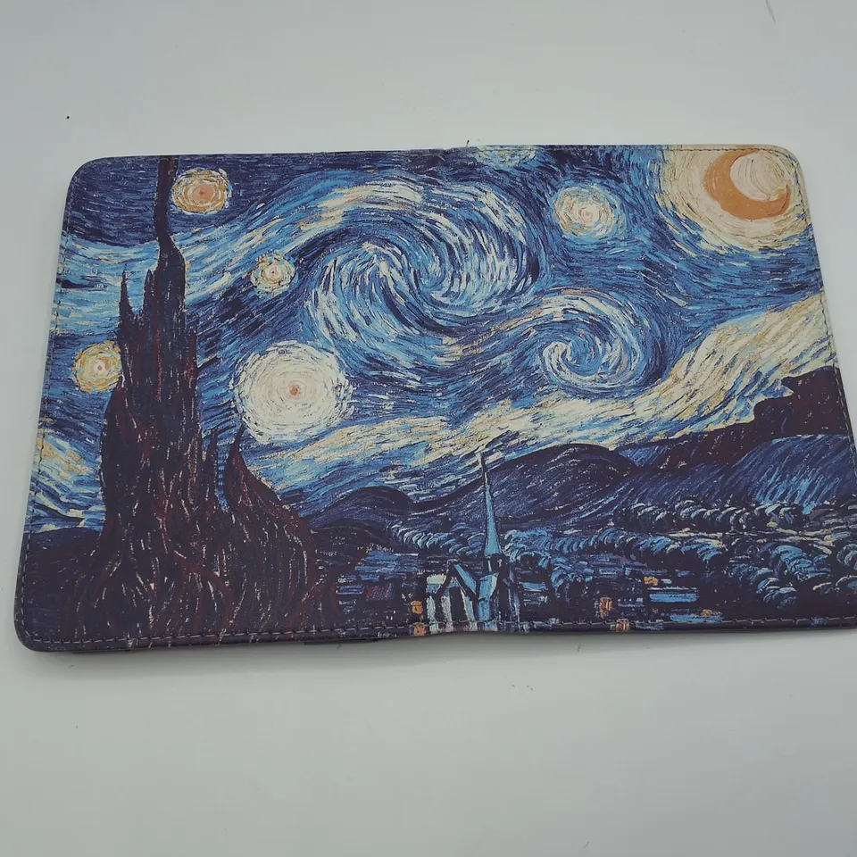 AMAZON KINDLE E-READER PQ94WIF IN BLUE WITH ART THEMED FOLIO CASE