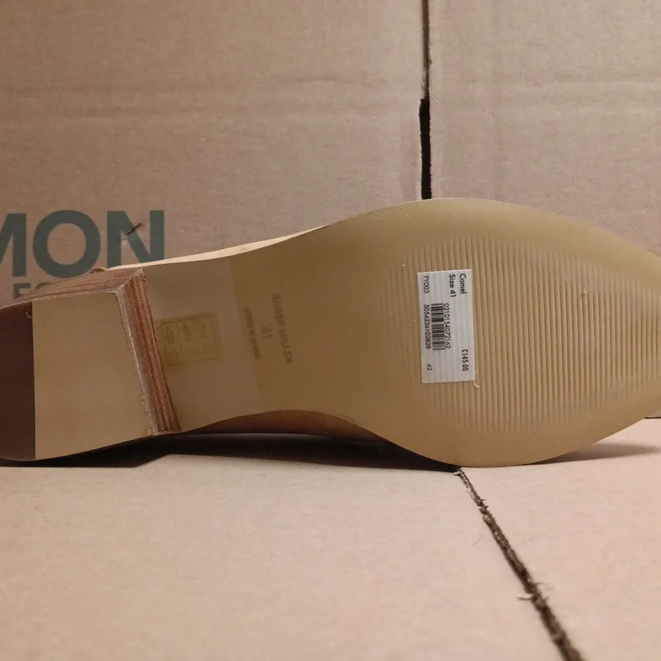 BOXED PAIR OF KAREN MILLEN LOAFERS IN TAN SIZE EU 41