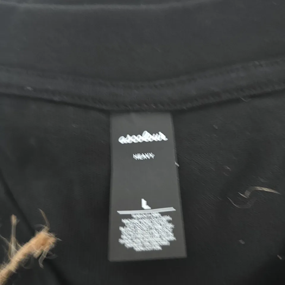 BLACK T-SHIRT WITH BUN ORIGINAL BABYLON LOGO PATCH