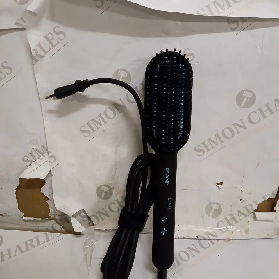 BOXED REVAMP PROGLOSS DEEPFORM BRUSH CERAMIC STRAIGHTENING BRUSH