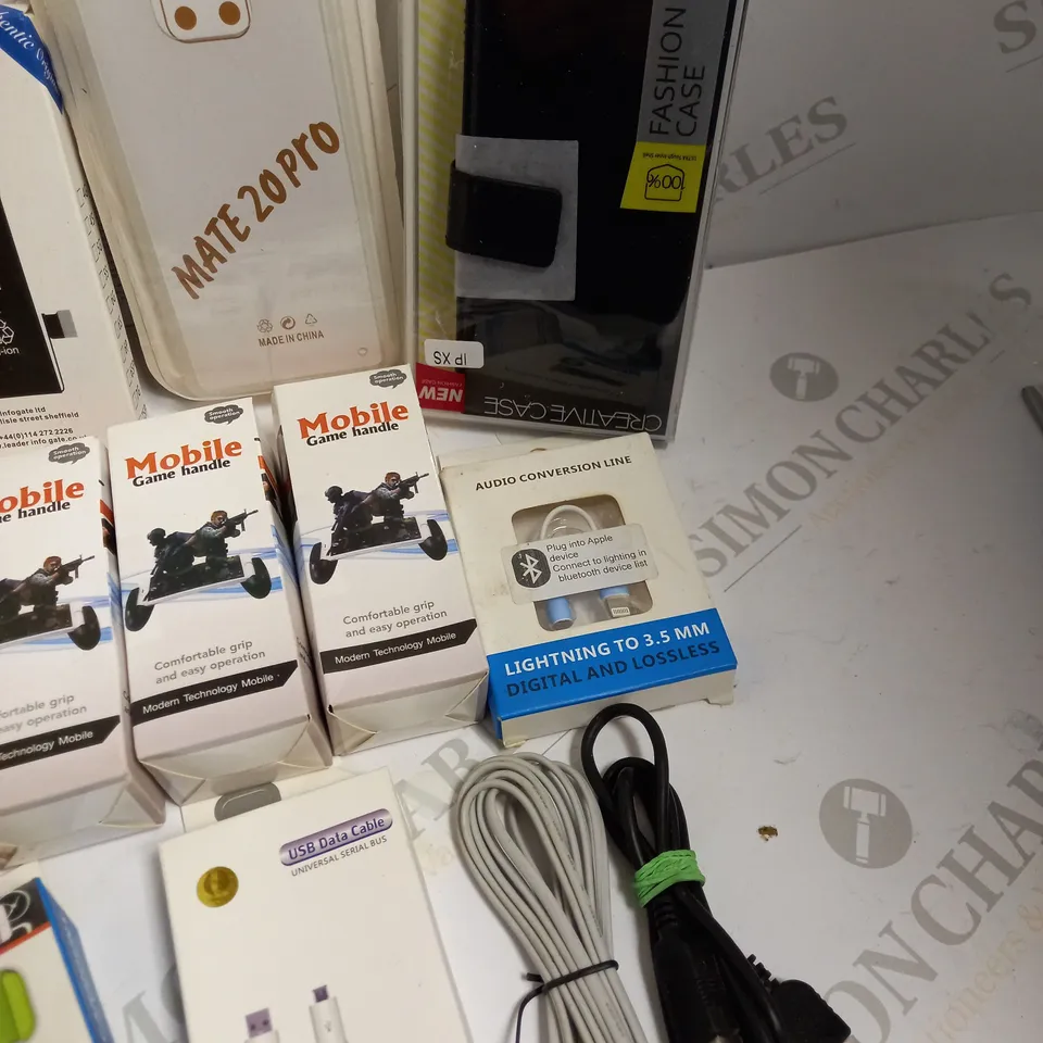 LOT OF APPROX 15 TO INCLUDE POP SOCKETS , SCREEN PROTECTOR FILM , ETC.