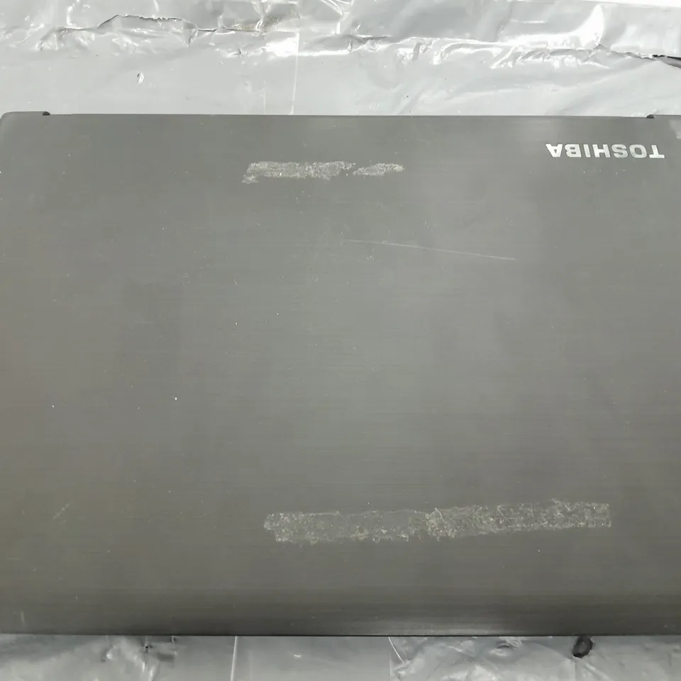 TOSHIBA SATELLITE PRO A40-D-13W