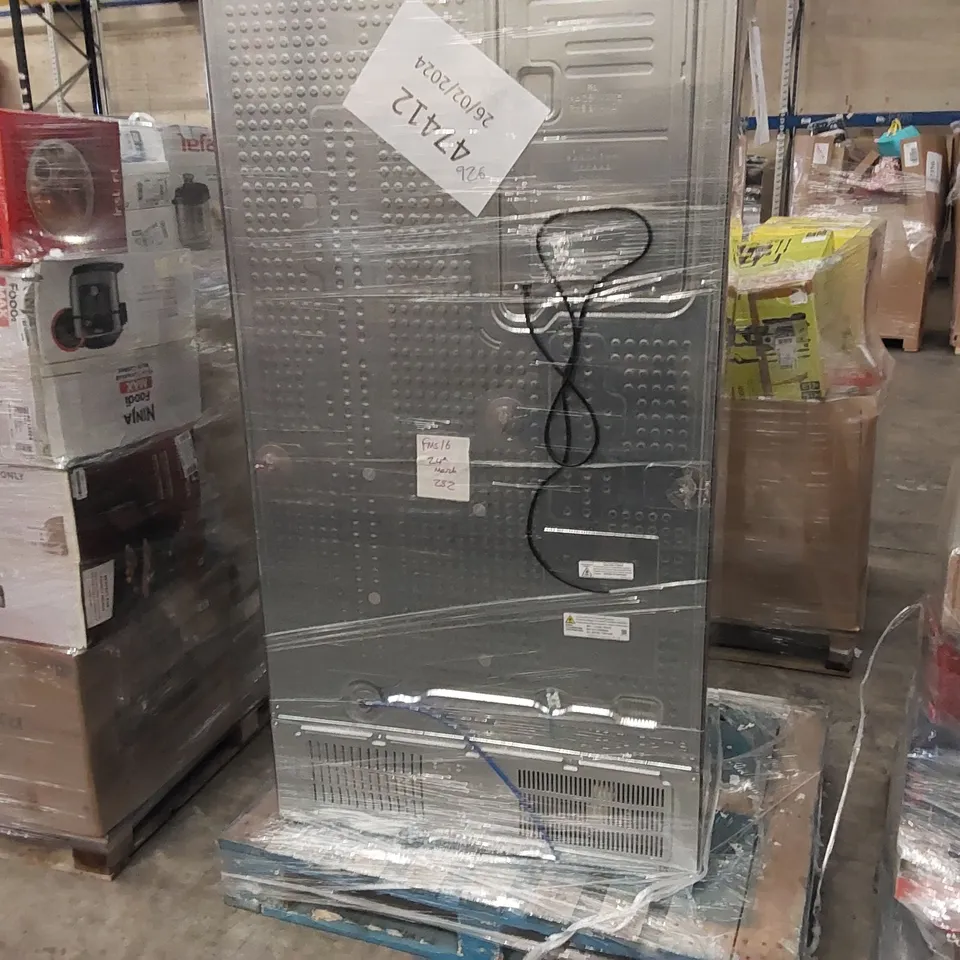 SAMSUNG AMERICAN STYLE FRIDGE FREEZER