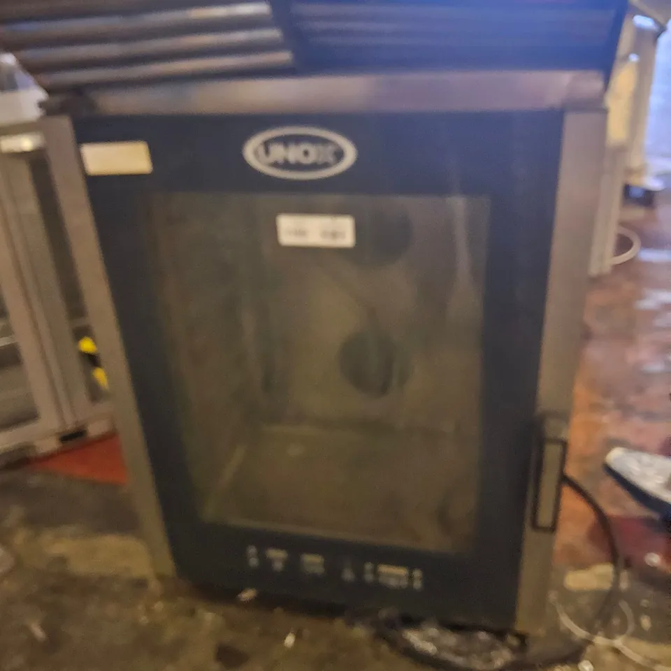 UNO COMBI OVEN Model XC318
