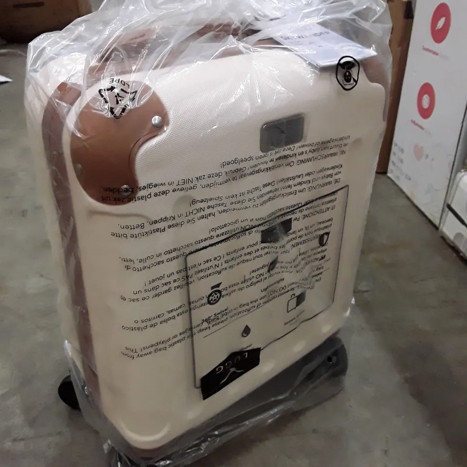 BOXED LUGG 15" TRAVEL CABIN BAG - CREAM WITH BROWN