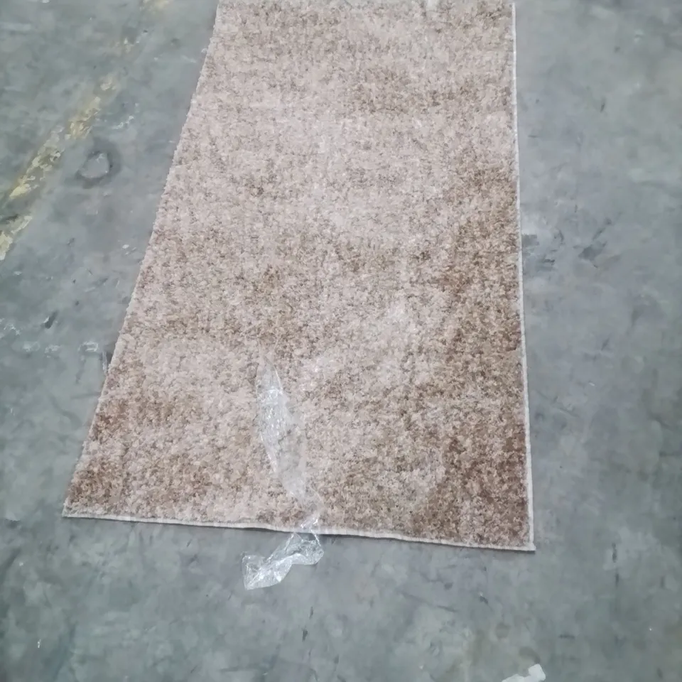 QUALITY DESIGNER AREA RUG - APPROXIMATELY 145X80CM