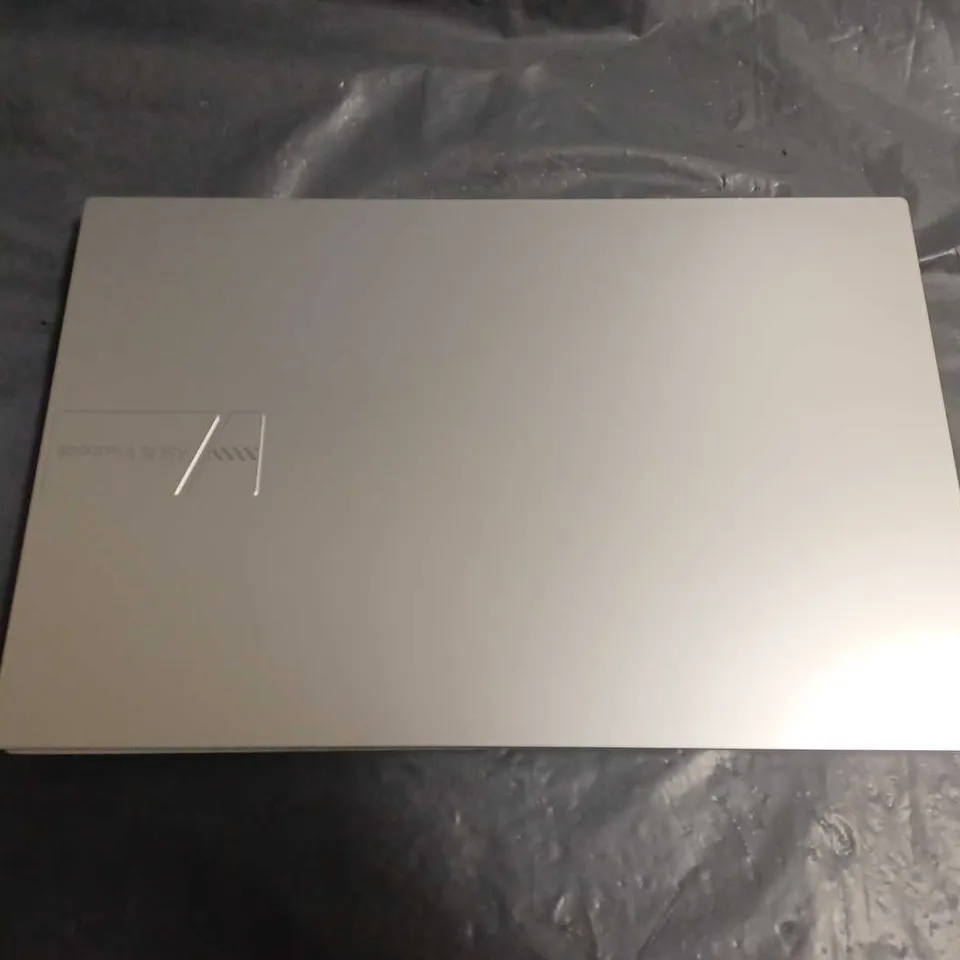 BOXED ASUS VIVOBOOK INTEL I3-1215U 512 SSD LAPTOP