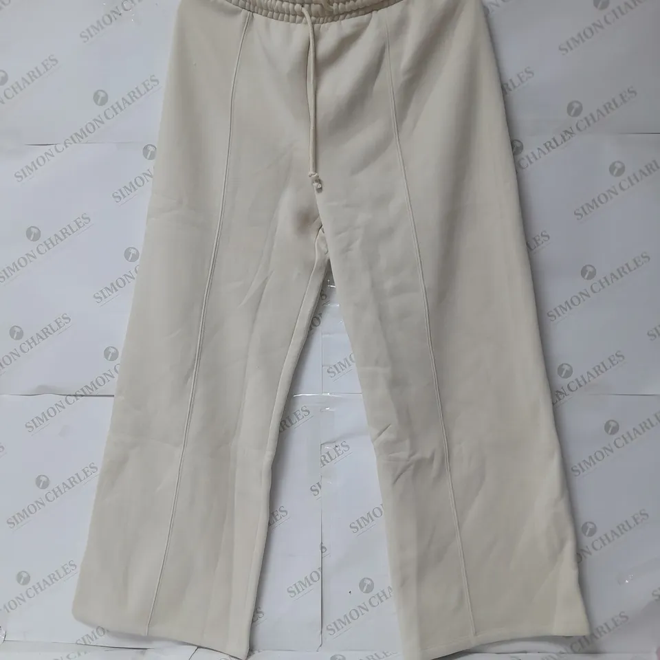 ZARA STRAIGHT LEG SWEATPANTS IN IVORY SIZE L