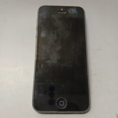 APPLE IPHONE 5 (A1429) SMARTPHONE IN NAVY