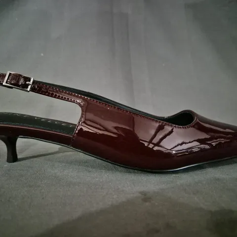 BOXED PAIR OF MINT VELVET POINTED TOE LOW HEEL SLINGBACK SHOES IN OXBLOOD UK SIZE 5